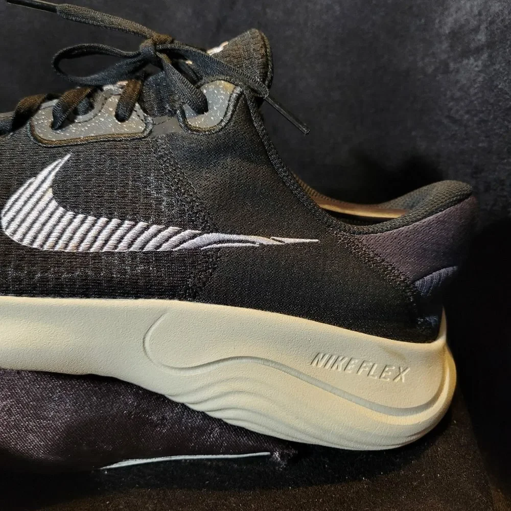 Nike men's 12